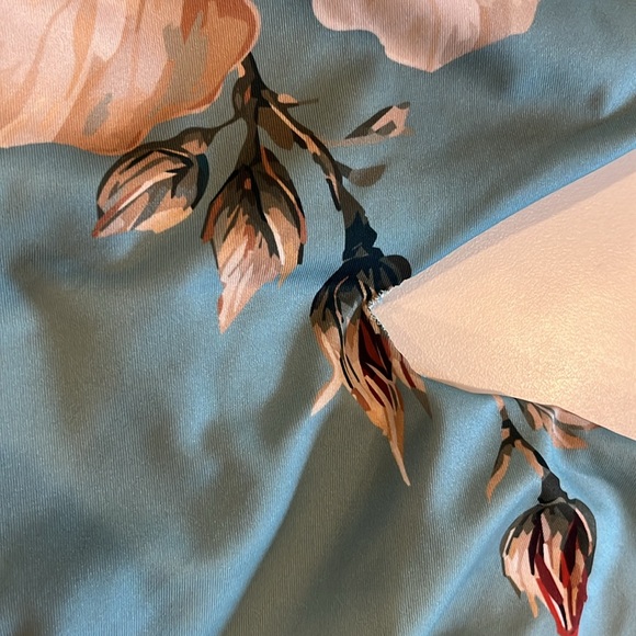 ALBION TURQUOISE RICA Cape Swim Crop - Picture 6 of 7